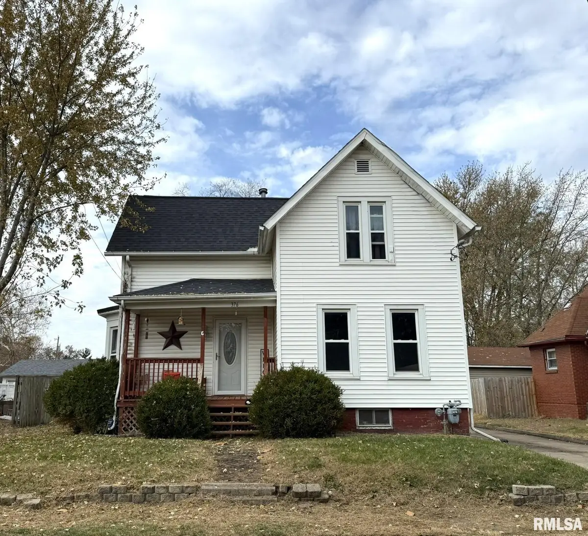 376 Pine Street, Galesburg, IL 61401 - Image #1