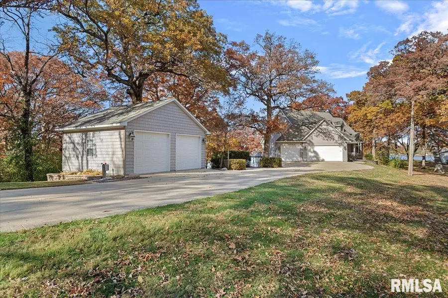 25 Oak Lane, Springfield, IL 62712 - Image #2