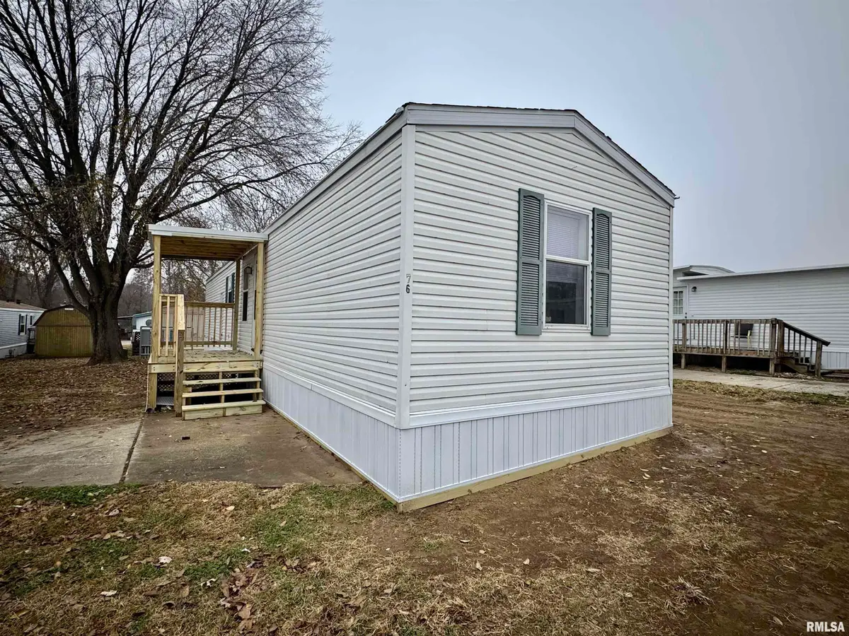 828 Jonathan Lane, Quincy, IL 62305 - Image #1