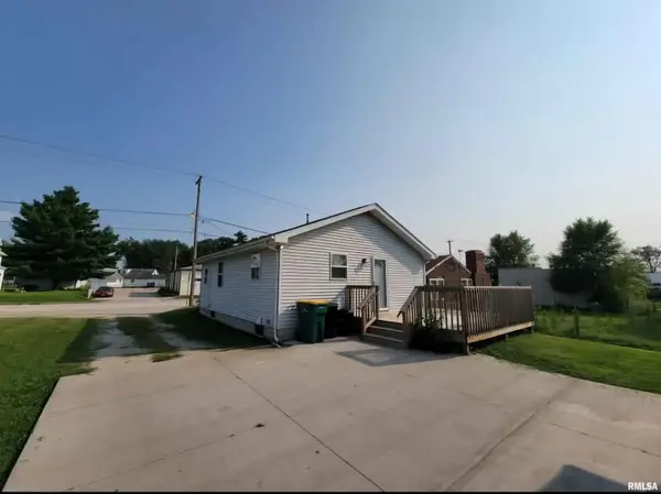 1517 Monmouth Boulevard, Galesburg, IL 61401