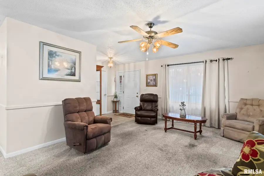 217 Walnut Valley Drive, Springfield, IL 62707 - Image #3