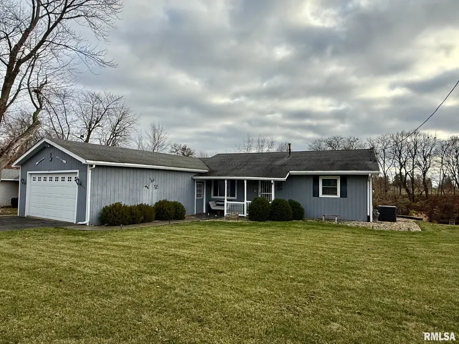 230 North Shore Drive, Petersburg, IL 62675 - Image #2