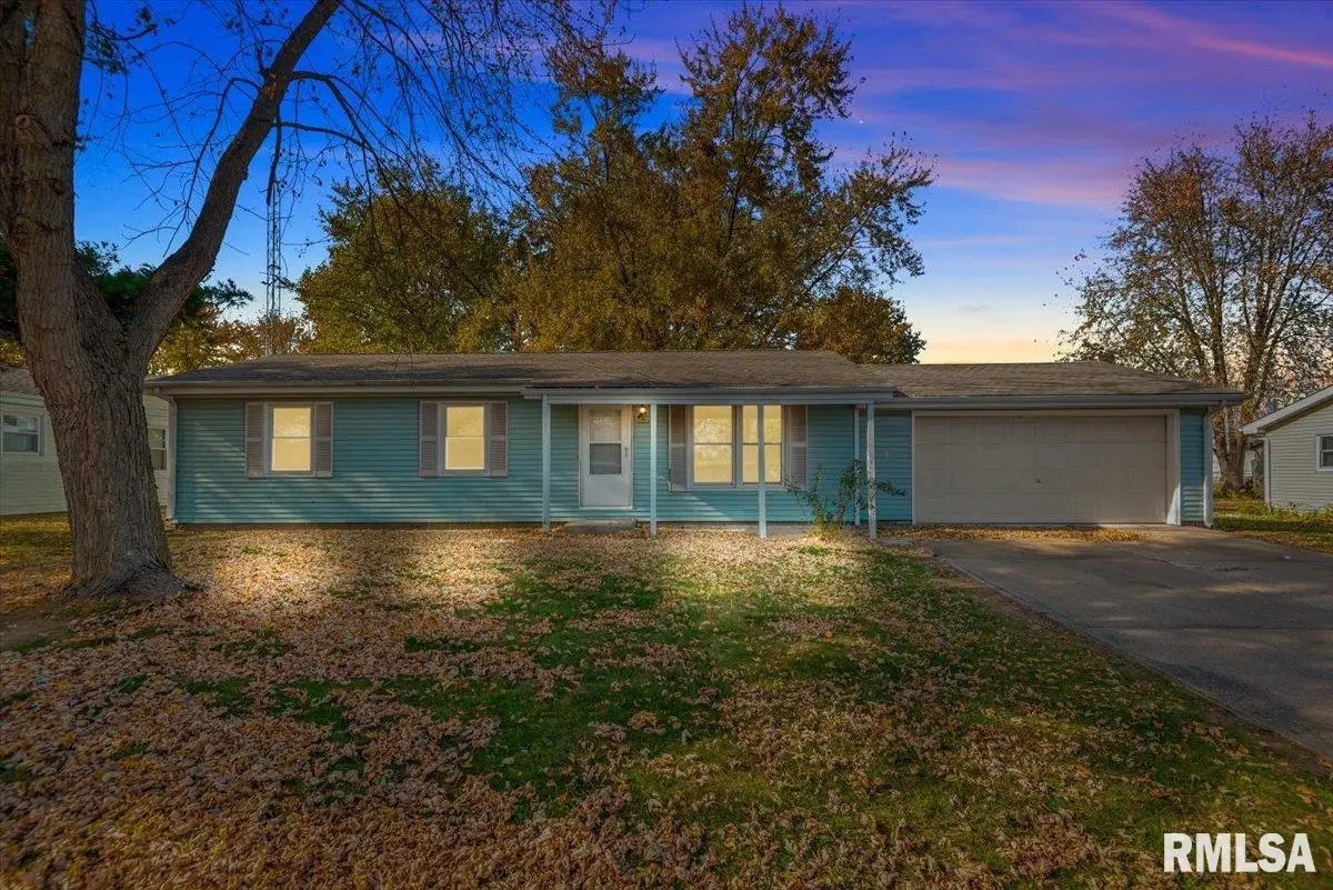 406 N Iris Drive, Auburn, IL 62615 - #1