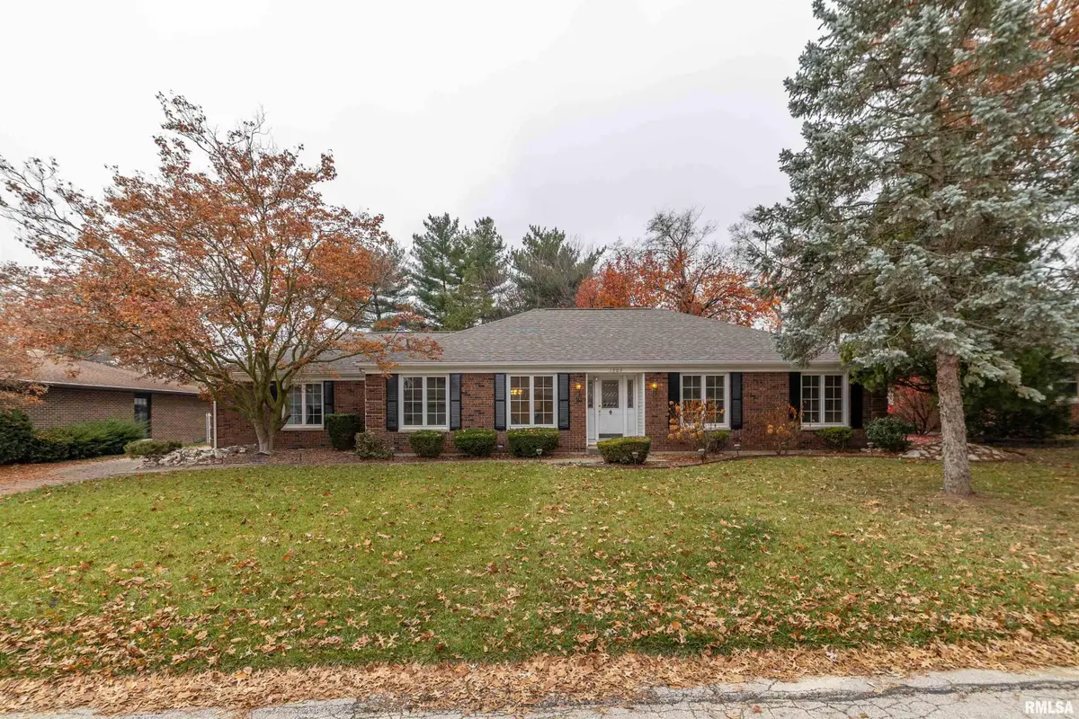 1304 S 30th Street, Quincy, IL 62301 - Image #1