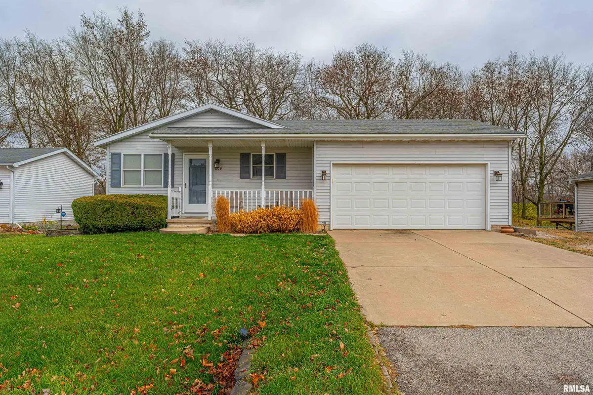 809 Tomahawk Court, Heyworth, IL 61745 - Image #1