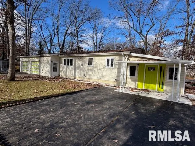 15296 Magnolia Drive, Girard, IL 62640 - Image #3