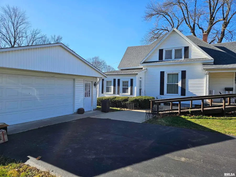 211 W Mulberry, San Jose, IL 62682-0000 - Image #3