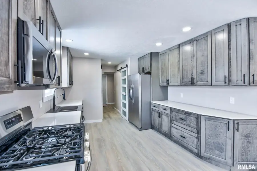 1122 Springfield Road, Kincaid, IL 62540 - Image #3