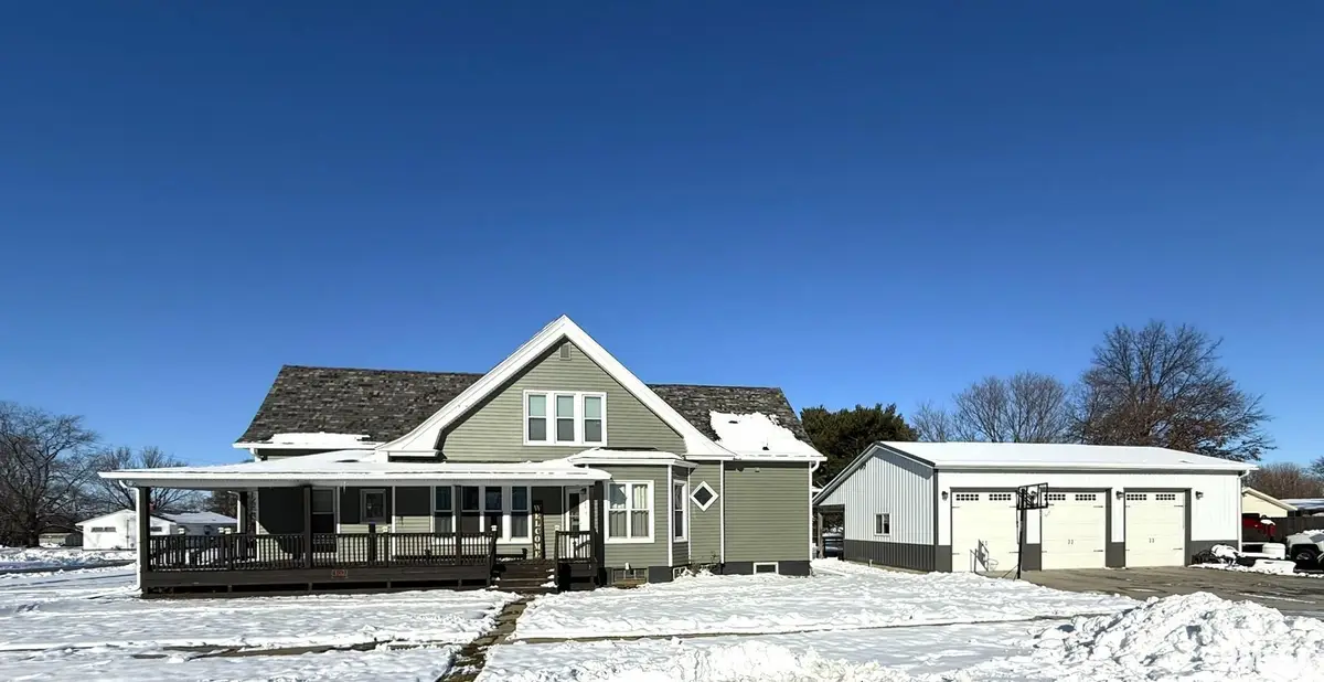 109 E West Street, Oneida, IL 61467 - Image #1