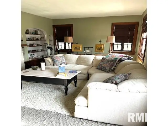 216 N Amos Avenue, Springfield, IL 62702 - Image #2