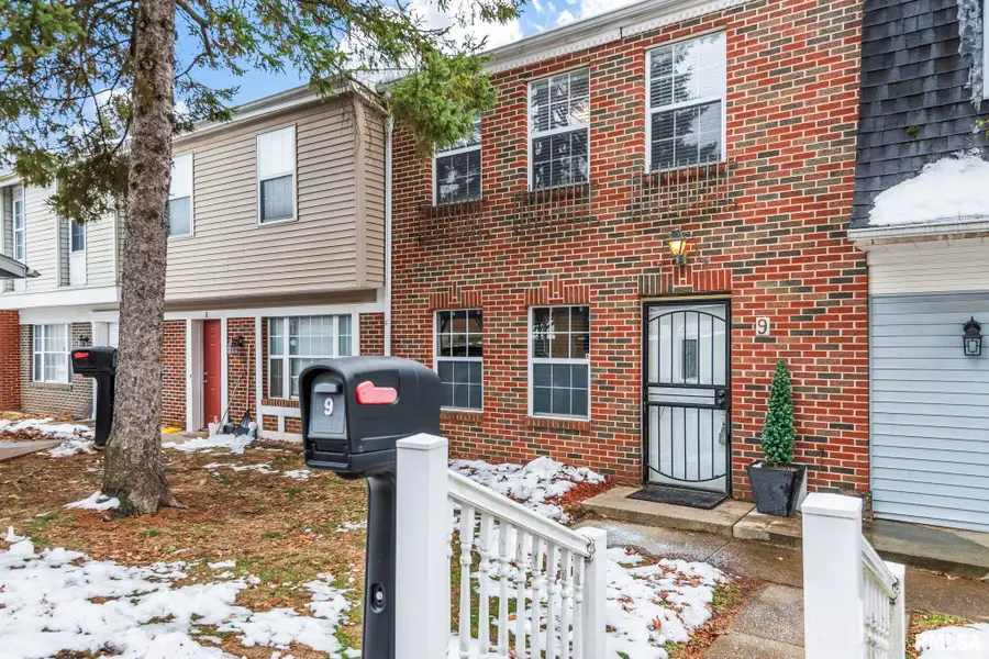 9 Sycamore Row, Springfield, IL 62702 - Image #3