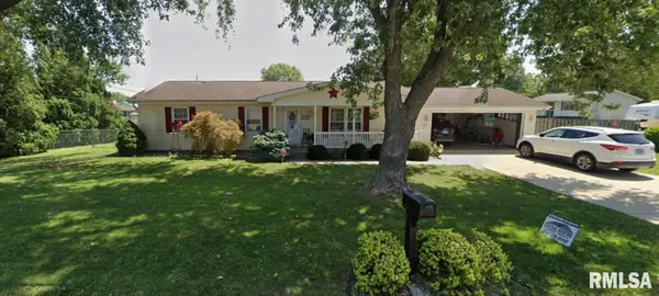 1005 N Park Avenue, Chatham, IL 62629