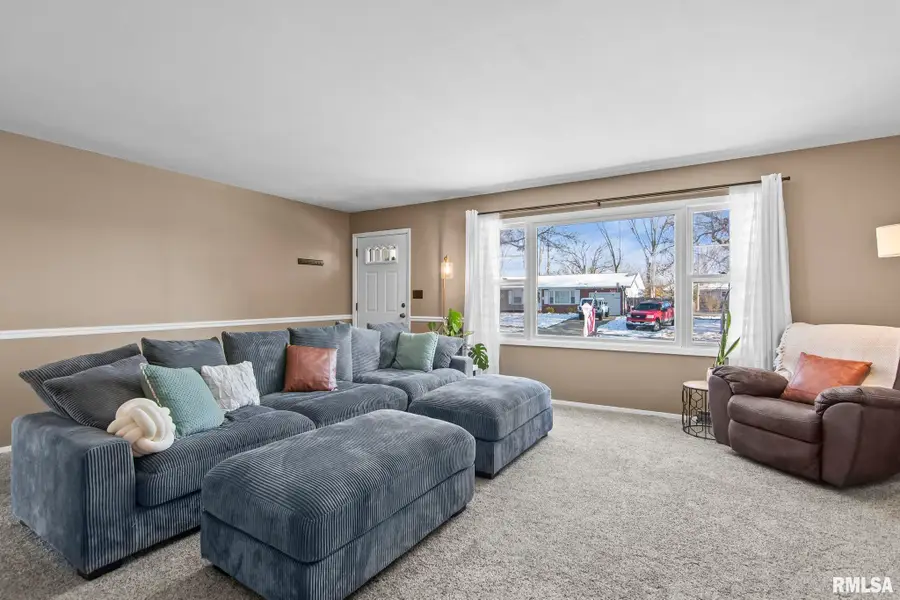 325 Cartwright Drive, Springfield, IL 62704 - Image #3