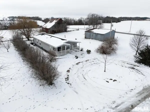 12261 Mindale Road, La Prairie, IL 62346