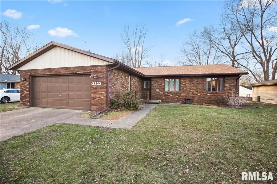 2523 Gaylord Avenue, Springfield, IL 62704 - Image #2