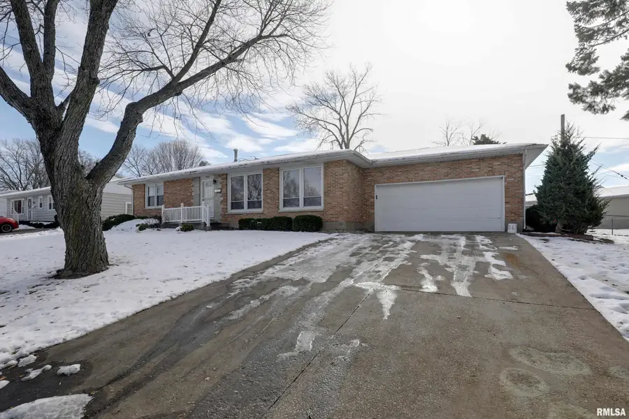 3302 Lindell Avenue, Quincy, IL 62301 - Image #2