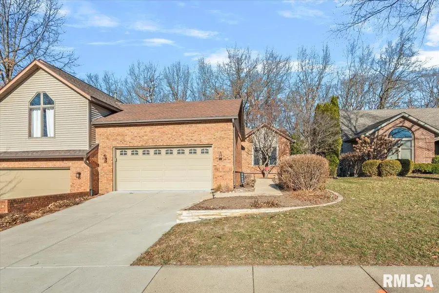 2553 Chapel Hill Drive, Springfield, IL 62702 - Image #2
