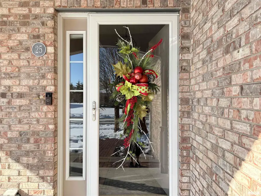 25 Eleanor Lane, Jacksonville, IL 62650 - Image #3