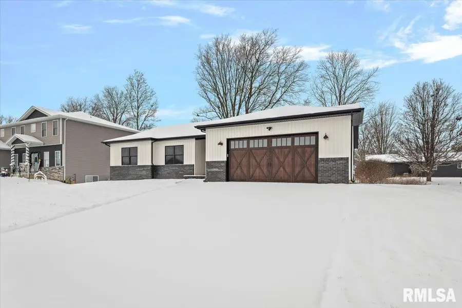 47 Durbin Terrace, Chatham, IL 62629 - Image #2