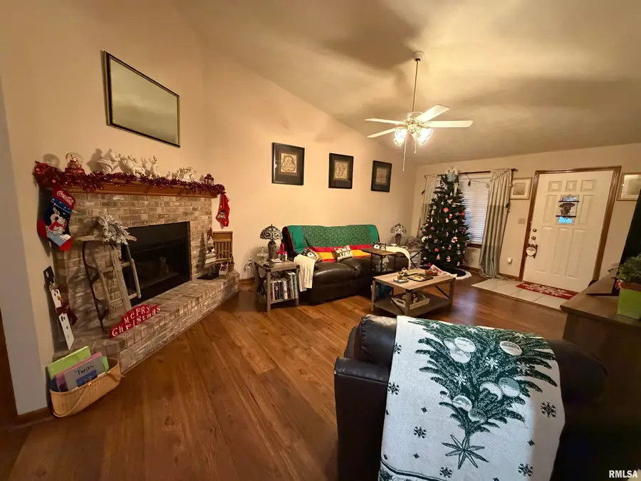 3300 Crystal Lake Drive, Springfield, IL 62711 - Image #2