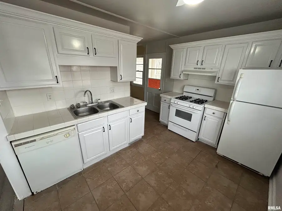 10 Reed Court, Springfield, IL 62704 - #3