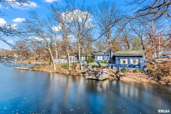 16909 Forest Lane, Carlinville, IL 62626