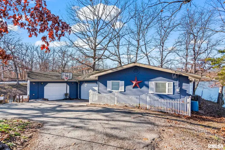 16909 Forest Lane, Carlinville, IL 62626 - Image #3