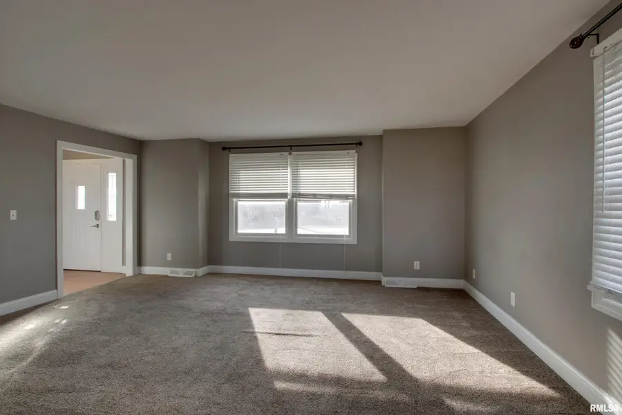 4915 Sunview Drive, Quincy, IL 62305 - Image #3