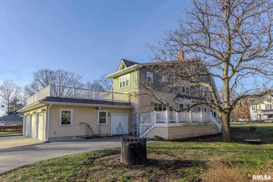 905 E 1st North Street, Carlinville, IL 62626 - Image #3