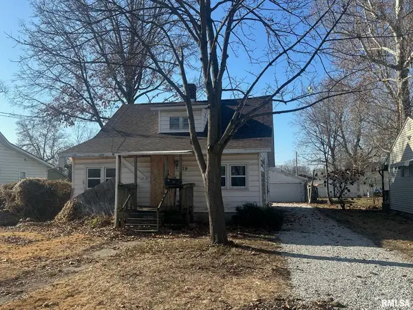 979 N Prairie Street, Jacksonville, IL 62650