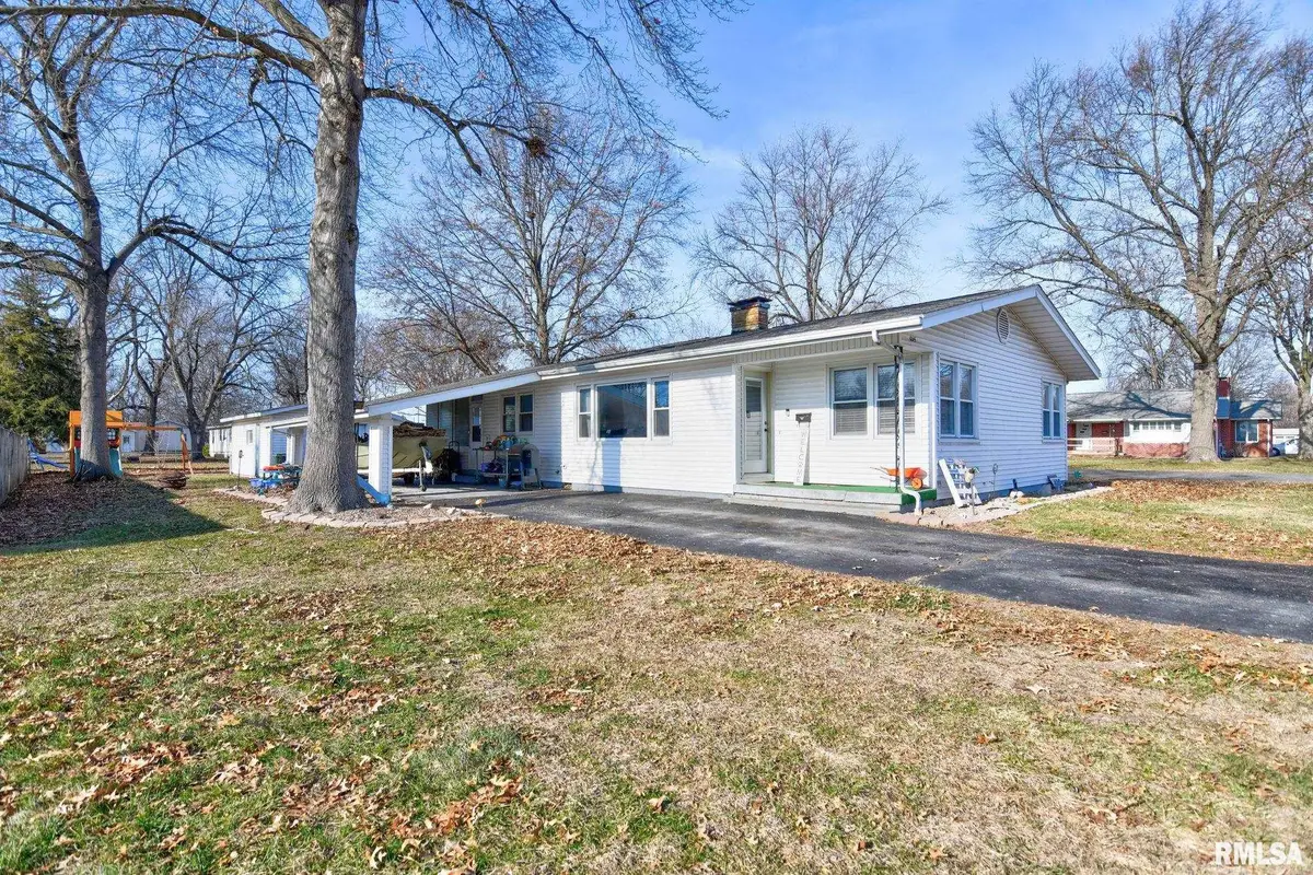 1245 Lincoln Avenue, Taylorville, IL 62568 - Image #1