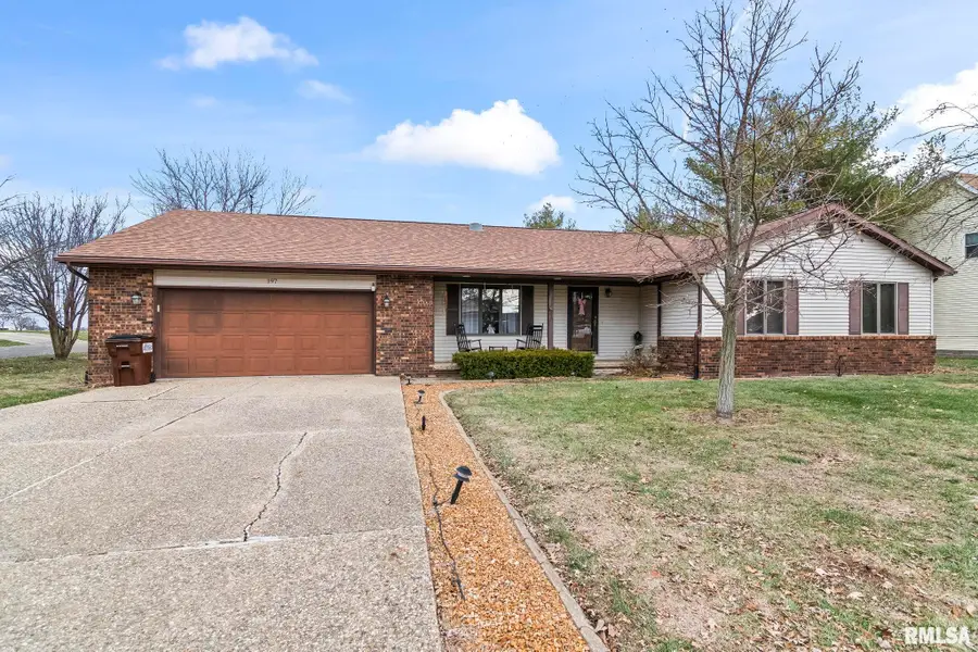 197 Joan Drive, Divernon, IL 62530 - Image #3