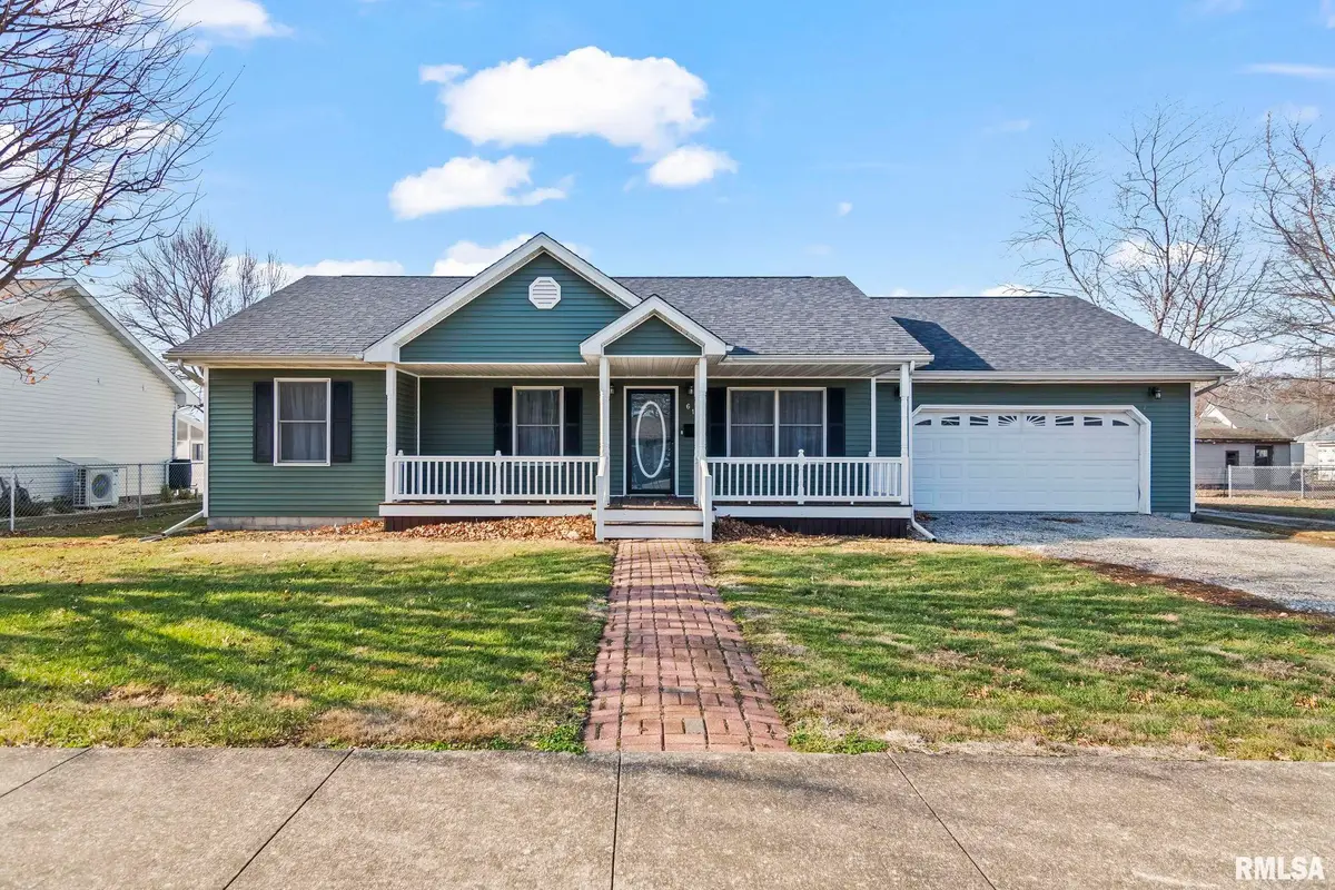 619 S 6th Street, Girard, IL 62640 - Image #1