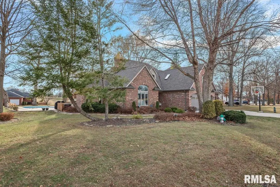 2314 Northshire Road, Taylorville, IL 62568 - Image #3