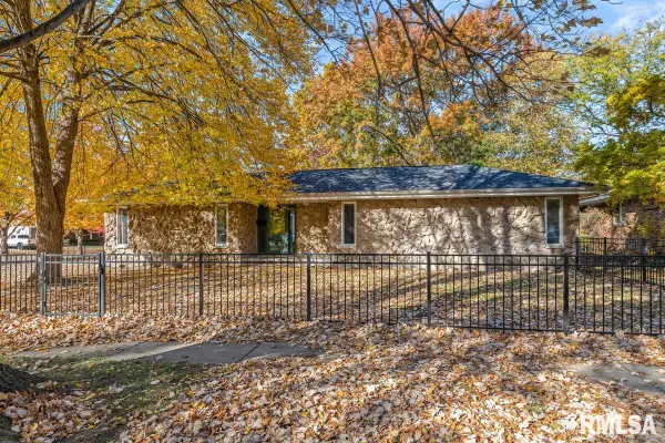 161 Cypress Point Drive, Springfield, IL 62704