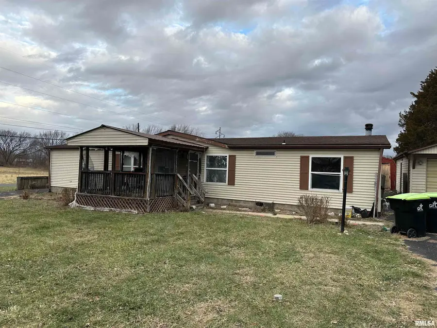 802 Spates Street, Jacksonville, IL 62650 - Image #2