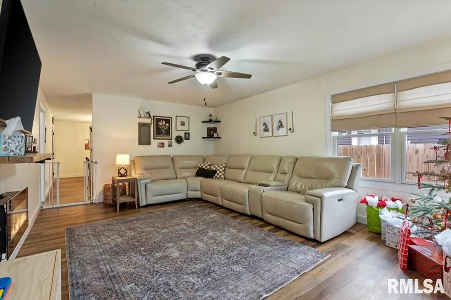 1023 Van Buren Street, Auburn, IL 62615 - Image #2