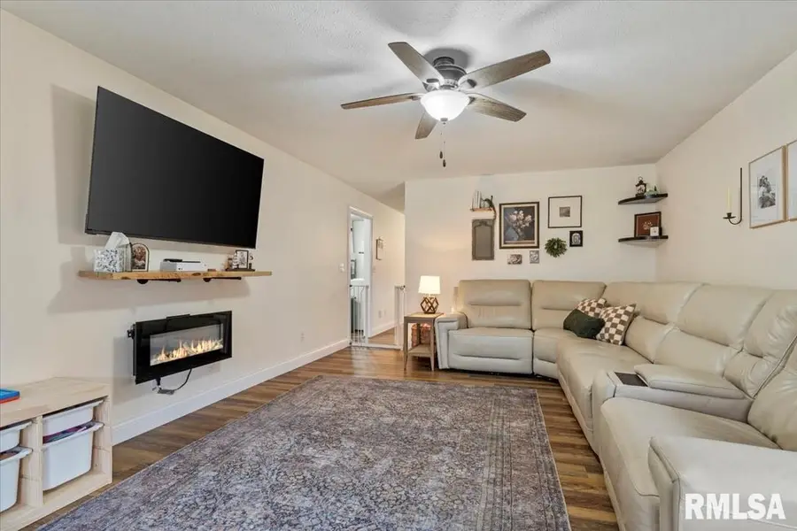 1023 Van Buren Street, Auburn, IL 62615 - Image #3