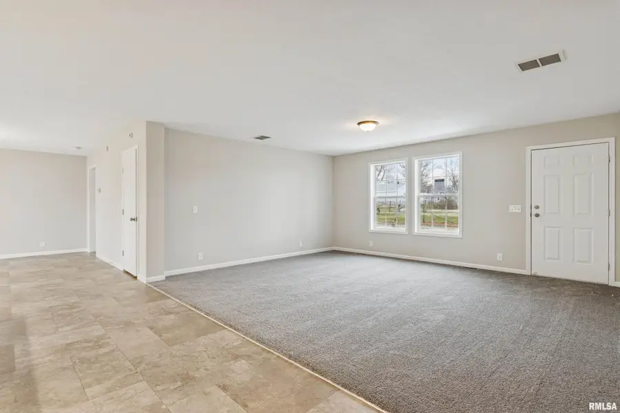 253 Overton Drive, Winchester, IL 62694 - Image #3