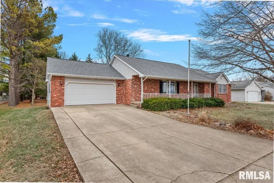 159 Bobby Drive, Divernon, IL 62530 - Image #2