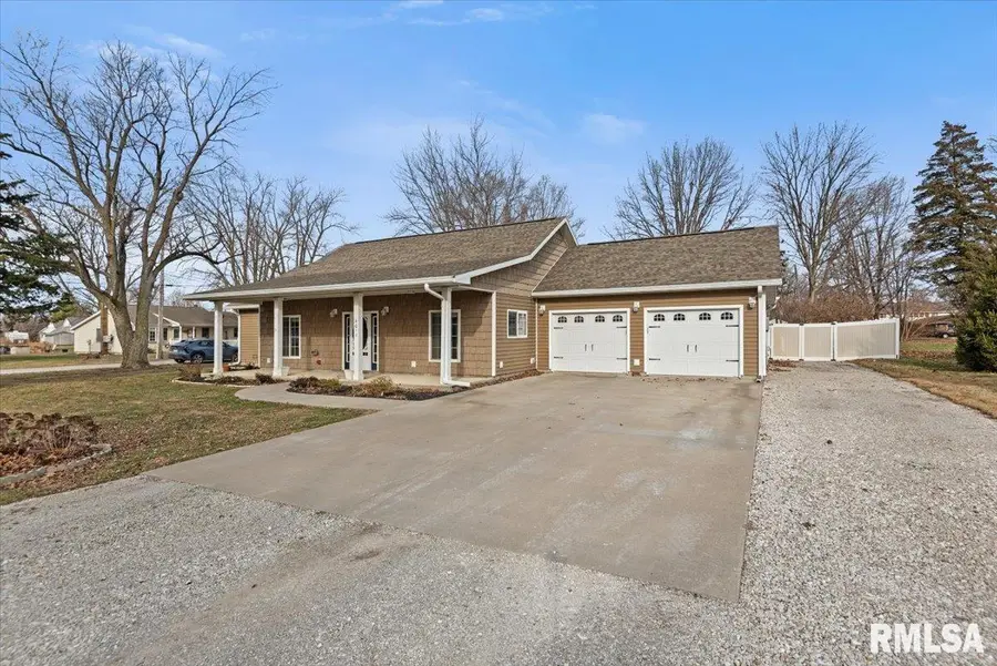 401 E Progress Street, Ashland, IL 62612 - Image #2