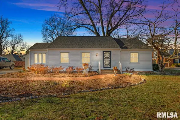 21 Lookout Lane, Springfield, IL 62704-2330