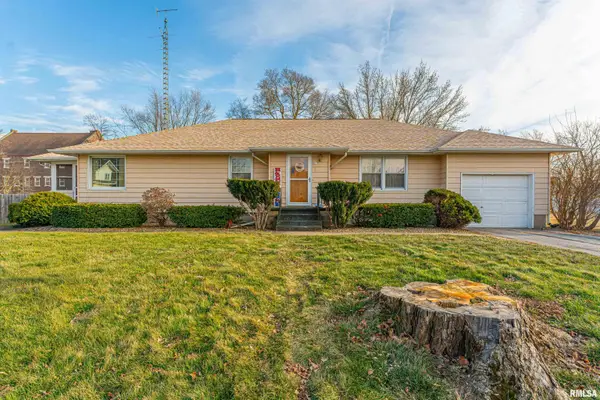 207 SW 3rd Street, Atlanta, IL 61723