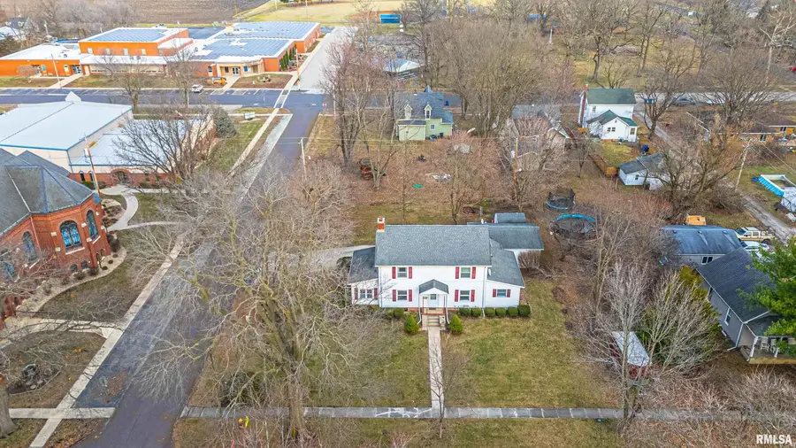 214 N Maple Avenue, Minier, IL 61759 - Image #2