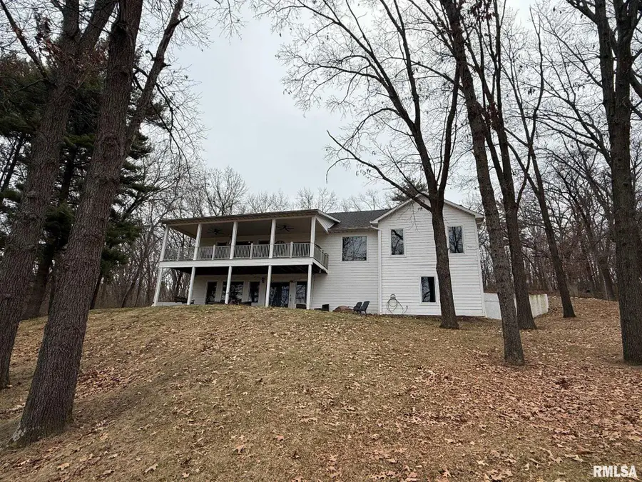 19051 Athens Blacktop Road, Petersburg, IL 62675 - Image #2