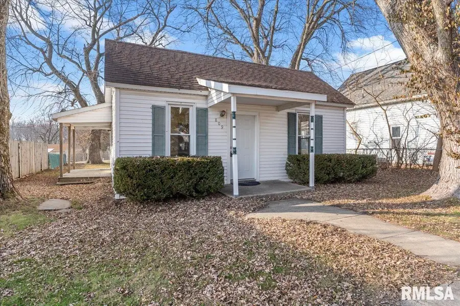 809 S 1st Street, Divernon, IL 62530 - Image #2