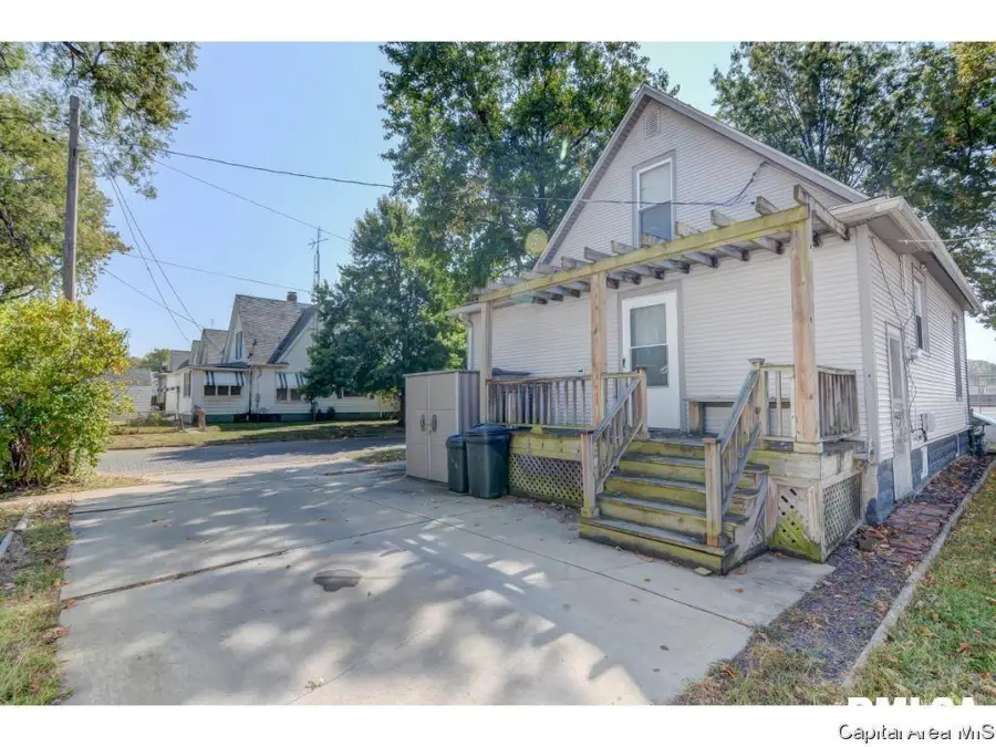 1329 Converse Avenue, Springfield, IL 62702 - Image #2