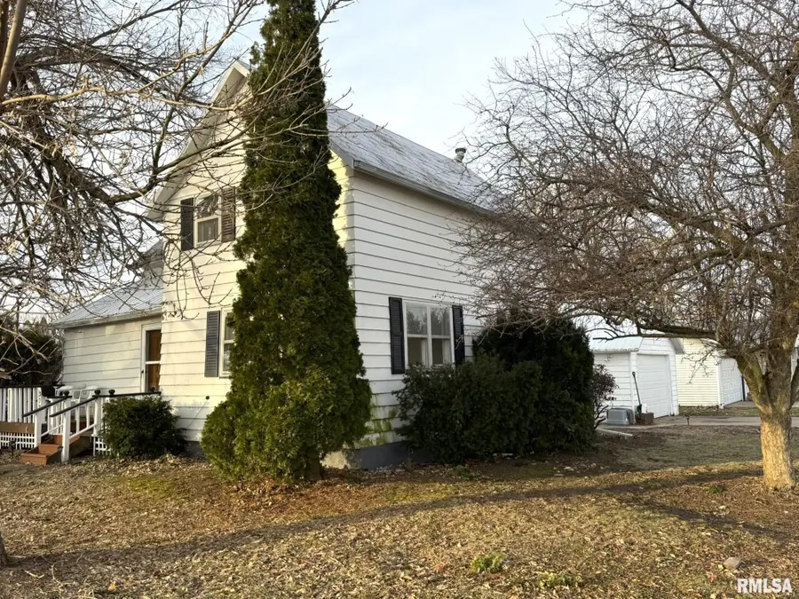 393 E 5th Street, Woodhull, IL 61490 - Image #2