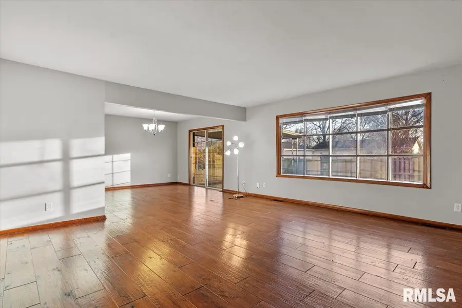 240 Stutely Lane, Springfield, IL 62704 - Image #2