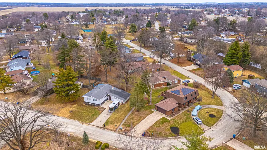 520 Vanderbilt Drive, Sherman, IL 62684 - Image #3